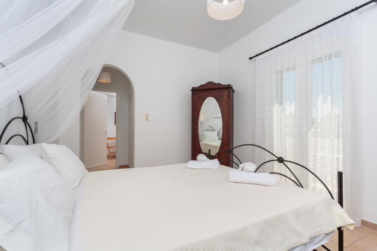 Tzane Studios & Apartments - Steps Away From Golden Beach Хриси Акти Екстериор снимка