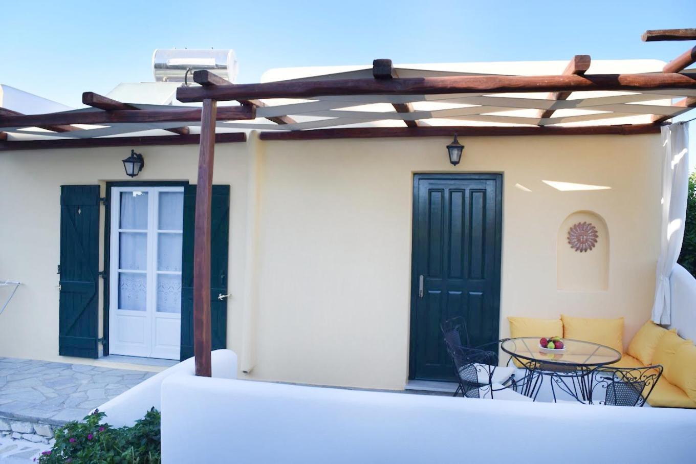 Tzane Studios & Apartments - Steps Away From Golden Beach Хриси Акти Екстериор снимка