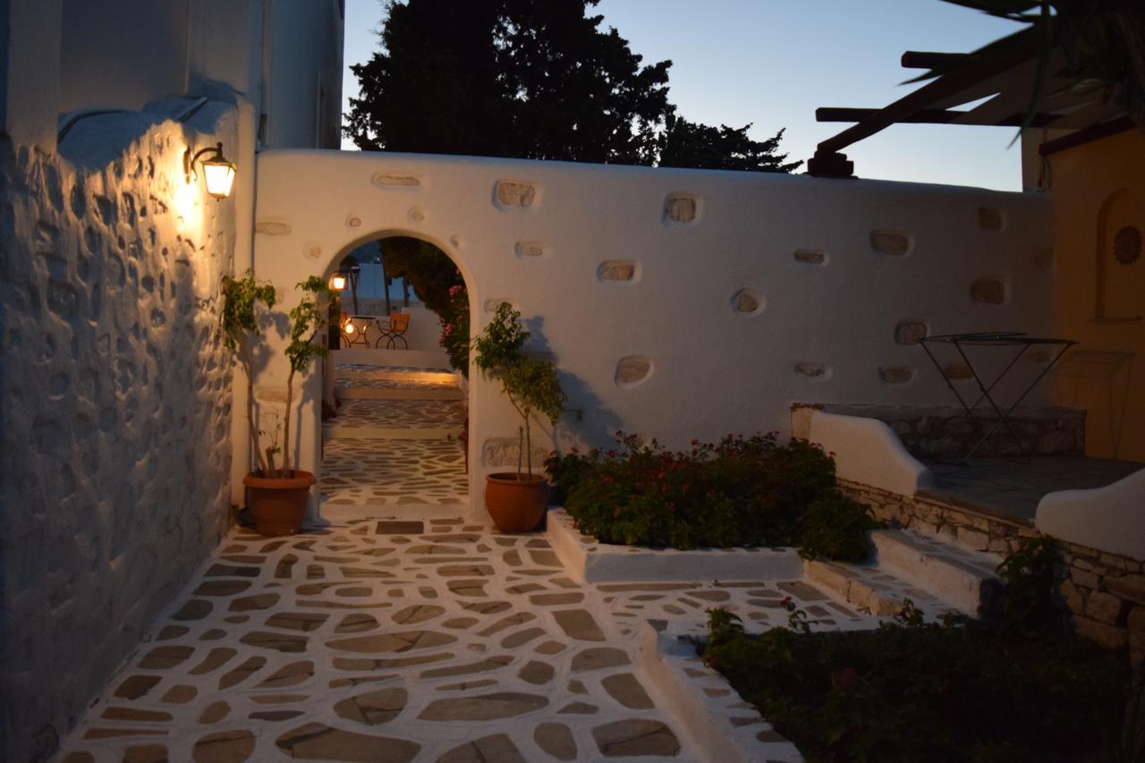 Tzane Studios & Apartments - Steps Away From Golden Beach Хриси Акти Екстериор снимка