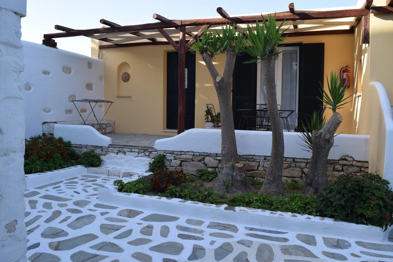Tzane Studios & Apartments - Steps Away From Golden Beach Хриси Акти Екстериор снимка
