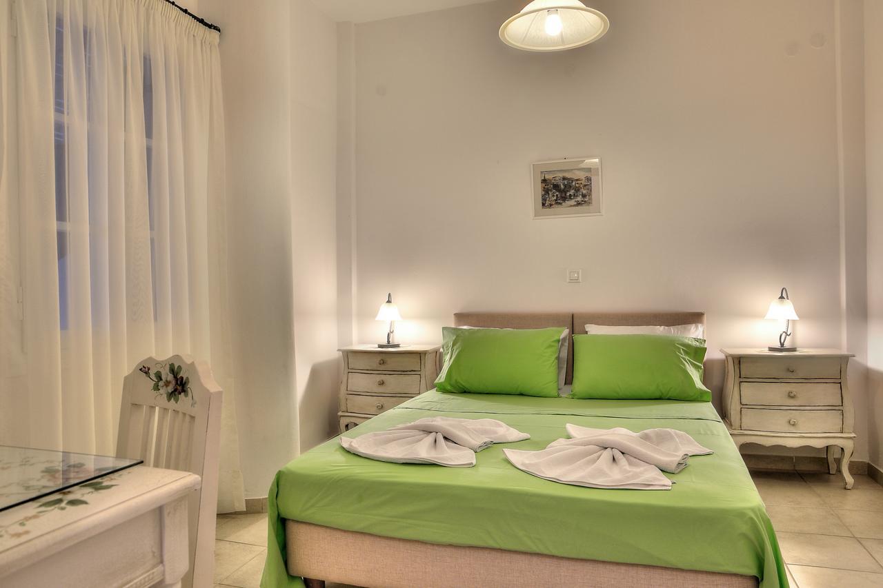 Tzane Studios & Apartments - Steps Away From Golden Beach Хриси Акти Екстериор снимка